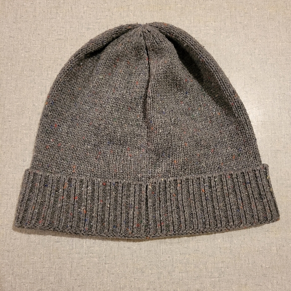 Levi's Beanie Hat (bonus fleece neckwarmer) - Picture 5 of 6